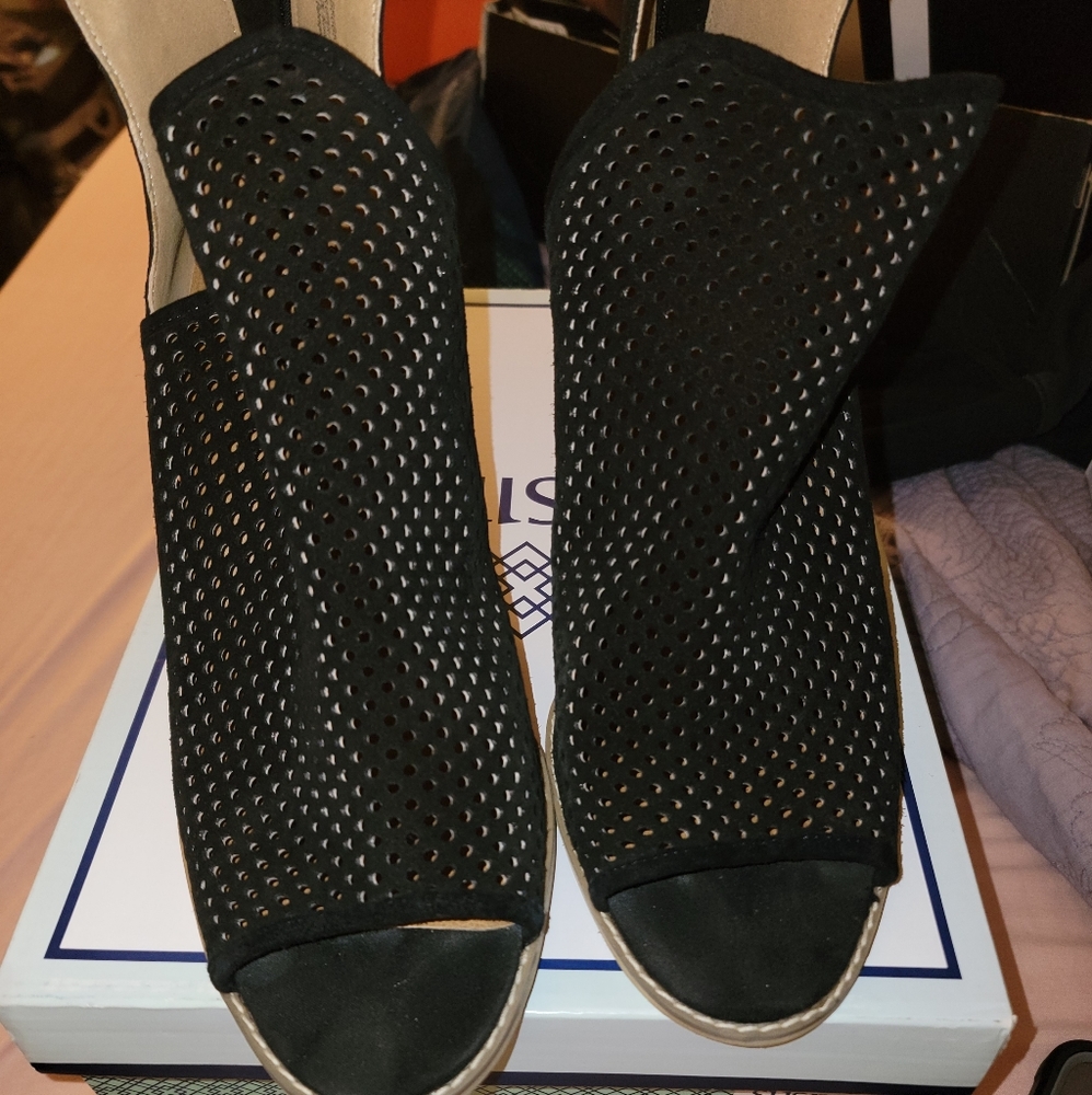 Black Susina Kinston pump